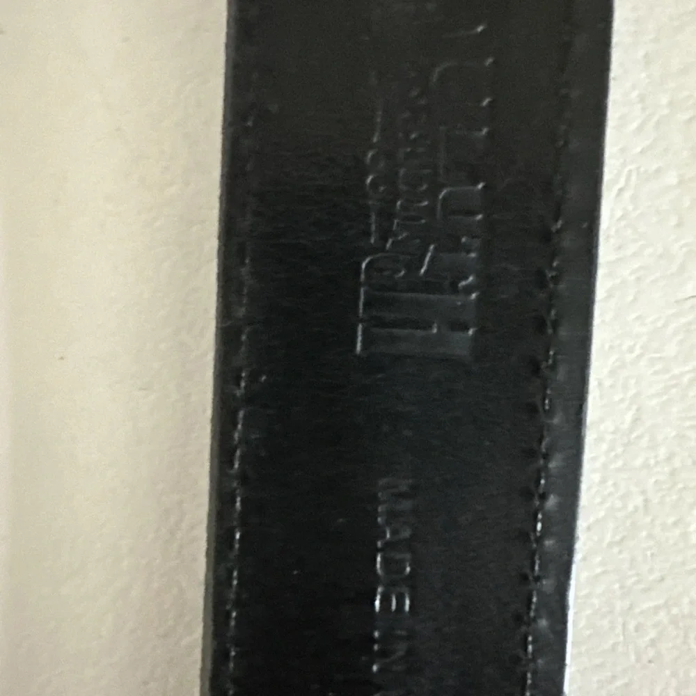 DULUTH TRADING Co. Thick Black Leather Belt Size 32 Brass Buckle